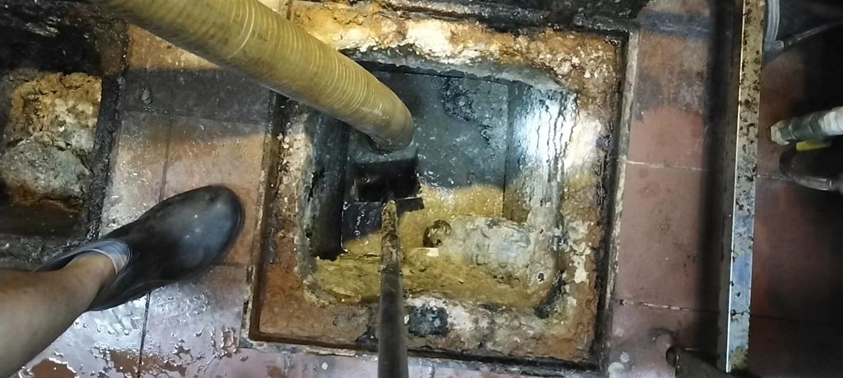 蓝山污水池清理一般都有毒气，怎么预防中毒呢？