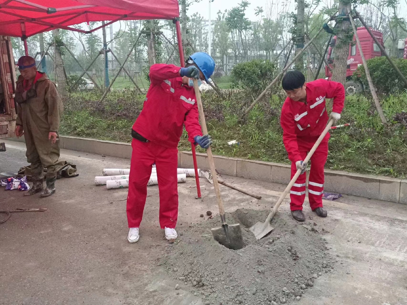 蓝山管道疏通哪家好】及时进行市政管道清淤